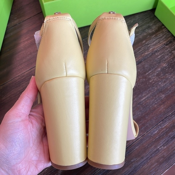 Sam Edelman Yaro Heeled Ankle Strap Sandals in Butter Yellow New in Box - Picture 8 of 9